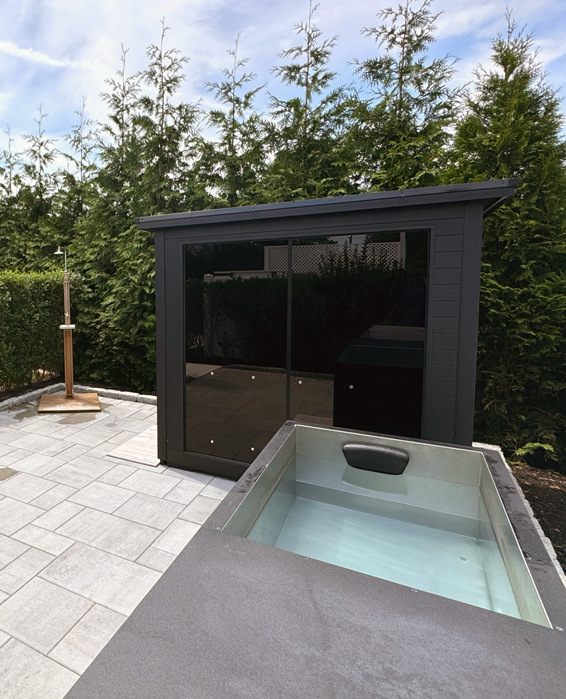 Sauna and Cold Plunge pool